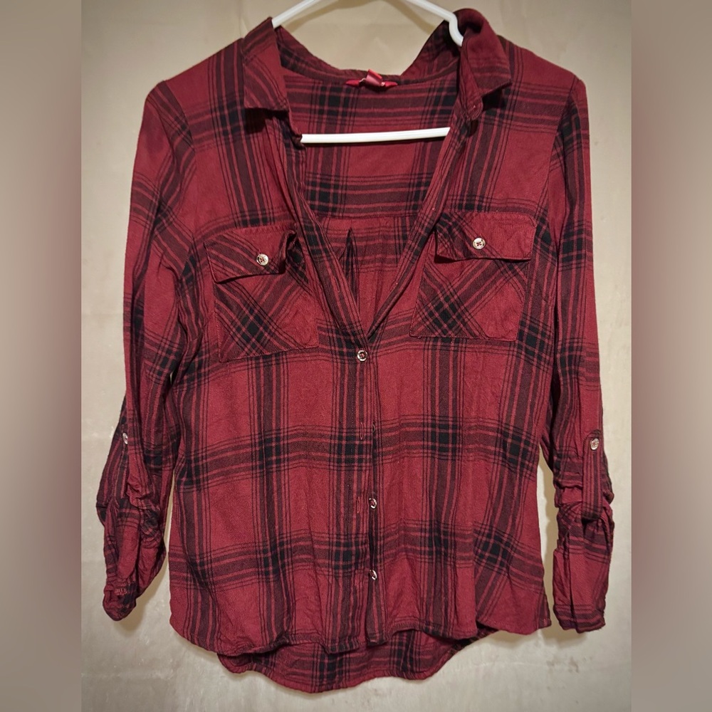 Guess 100% Rayon-Fitted Red and Black Plaid Shirt-Size Small